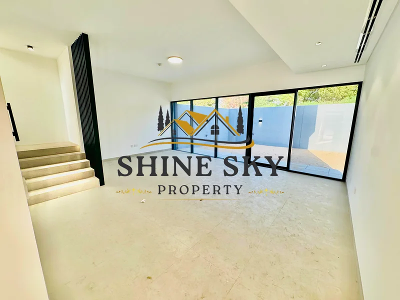 Hiii ! Are you Looking 3 BHK Townhouse | Single Row Corner Unit | Spacious Layout | Gated Community | With All amenities63654746836483114