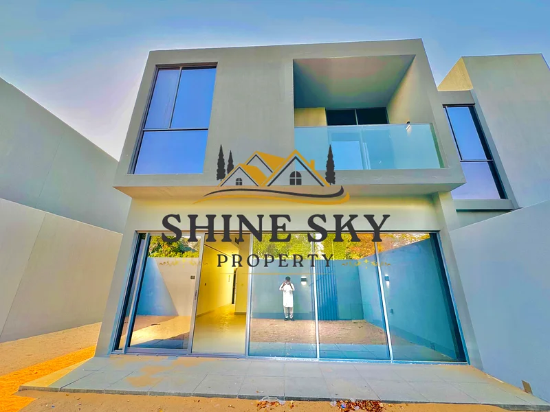 Hiii ! Are you Looking 3 BHK Townhouse | Single Row Corner Unit | Spacious Layout | Gated Community | With All amenities63654746836483111