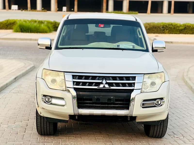 Mitsubishi Pajero 2015 model63612069693569110