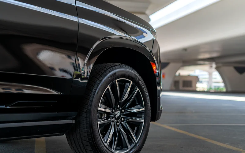 Escalade 60063612058179330112