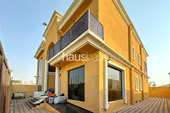 Al Quoz | Spacious 6-Bed Villa | Great Location