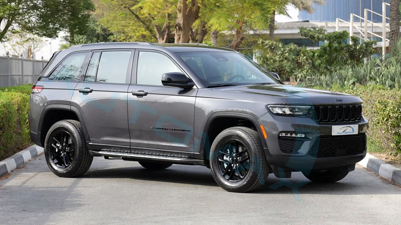 ( 4 Years Warranty Or 100K Km @Official Dealer ) 2024 JEEP GRAND CHEROKEE LAREDO 4WD GCC 0Km63612070914178113