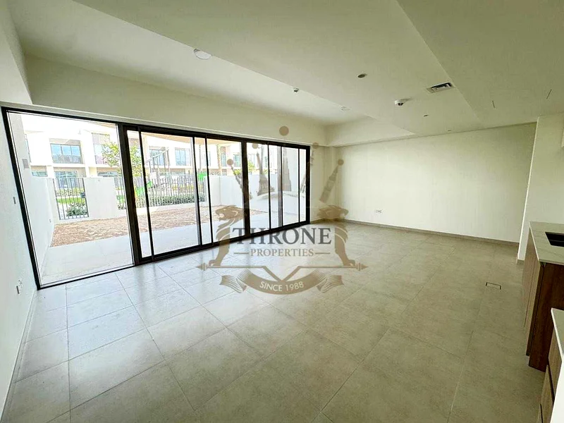 Exclusive Single-Row | 3BR + Maid | Prime Location63734067655810112