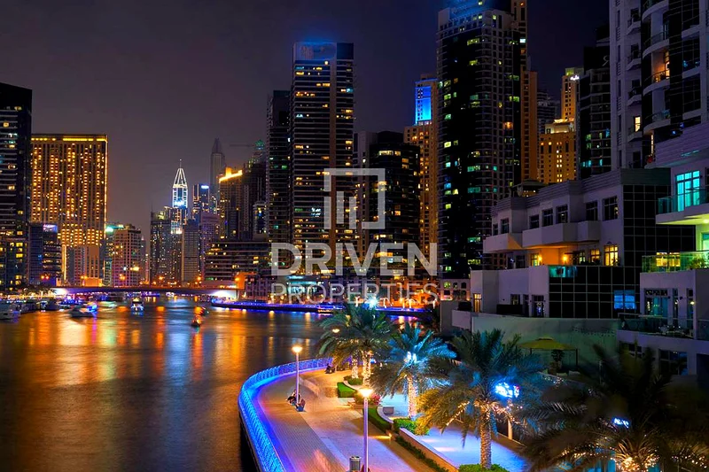 بيع بسعر السوق | إطلالة كاملة على المارينا وجزر النخيل جميرا64040359933825114