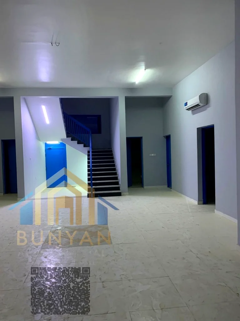 For annual rent: A spacious villa in Ras Al Khaimah – Al Digdaga, with a huge land area of over 10,000 sq. ft.. Perfect for large families or ideal fo63813212731649112