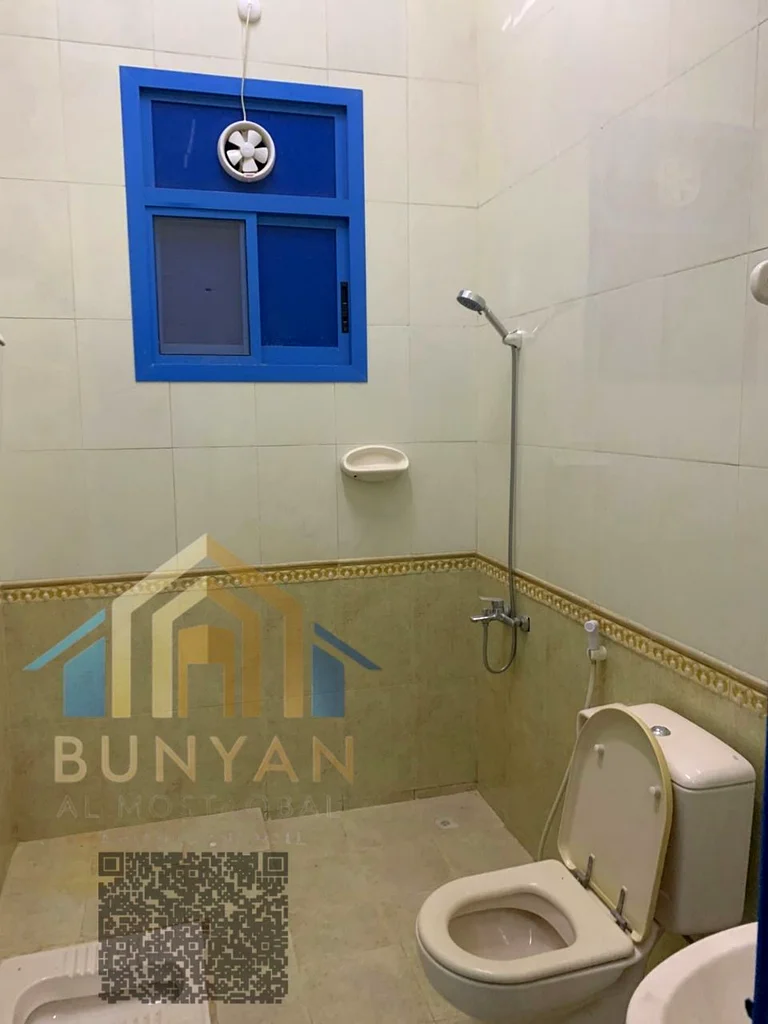 For annual rent: A spacious villa in Ras Al Khaimah – Al Digdaga, with a huge land area of over 10,000 sq. ft.. Perfect for large families or ideal fo63813212731649114