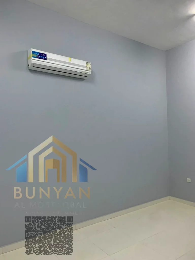 For annual rent: A spacious villa in Ras Al Khaimah – Al Digdaga, with a huge land area of over 10,000 sq. ft.. Perfect for large families or ideal fo63813212731649111