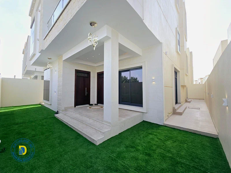 للبيع فيلا فاخرة في الهيليو 2، تشطيبات حديثة. السعر يشمل رسوم التسجيل ونقل الملكية، وتكييف وهندسة.63912903937025111