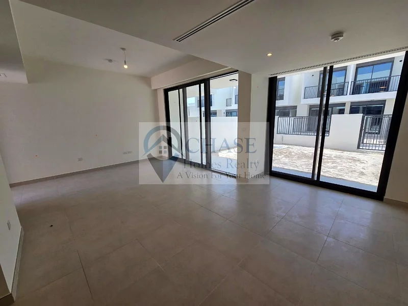Stunning 3BR ++ Maid's | Private Garden | Prime Location | Vacant63737448185091112
