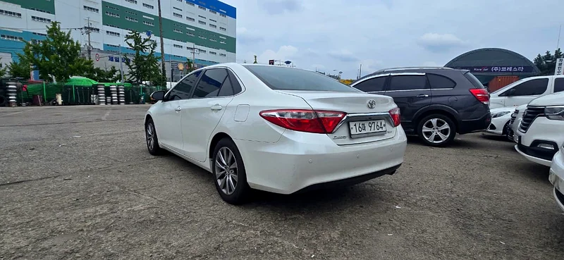 2015 | Toyota Camry with 2016 Shape | XLE | Ref#50 | Korean Specs | Special Cars Coming Soon- Direct63612450123393113