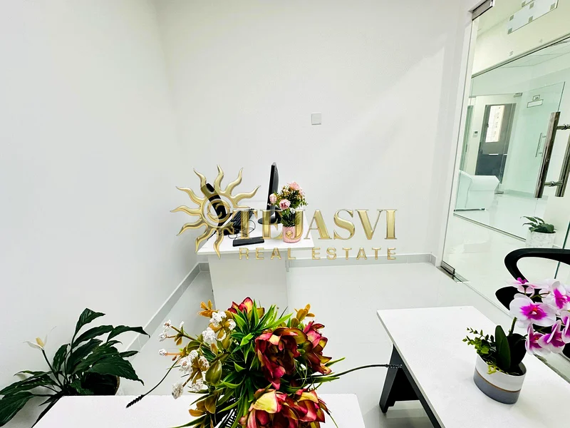 Spacious Office | Ready To Move | Direct from Owner |63620023781121113
