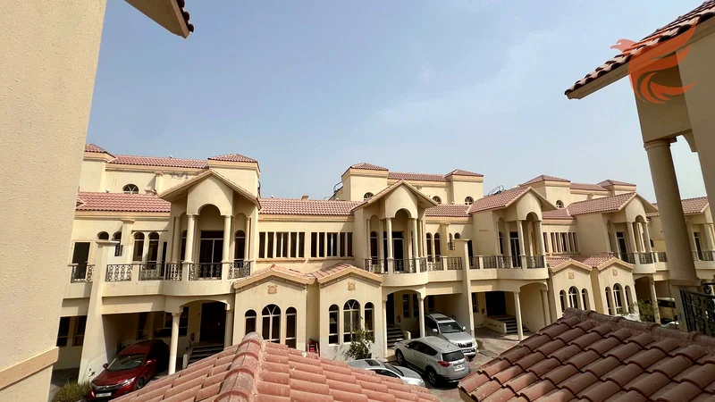 فيلا بسيطة مكونة من 6 غرف نوم وصالون في المريد63813536989315110
