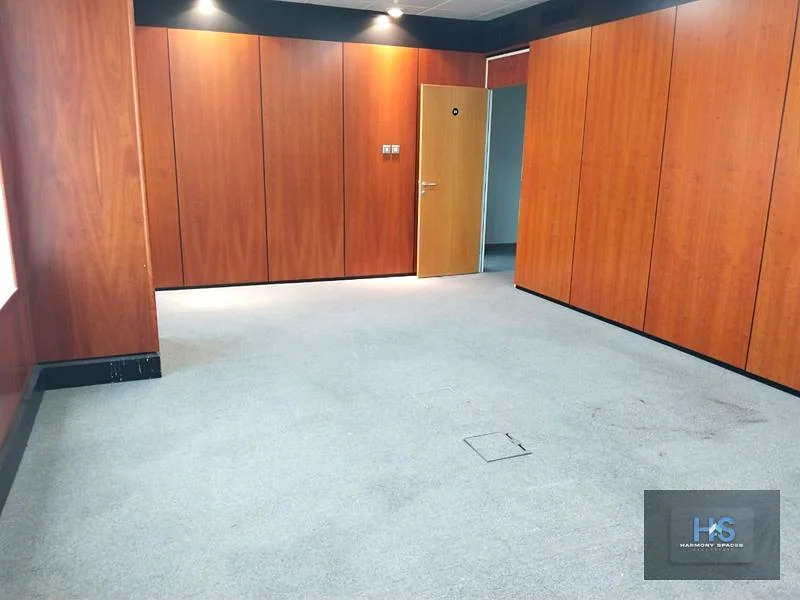 PRIME LOCATION | SPACIOUS | READY TO MOVE IN63617435627522111