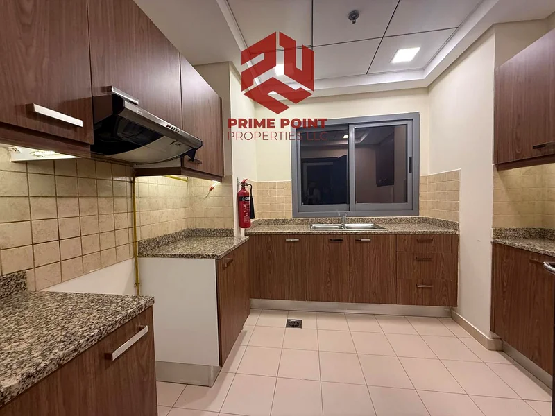 Freehold | Close Kitchen | 2 Balconies | Vacant On Transfer63978120787713114