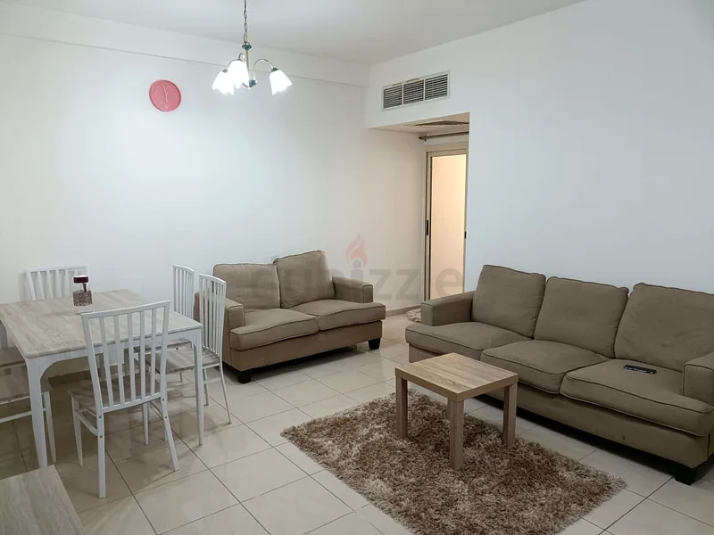 1Bhk fully furnished flat available for monthly near megamall63827630064897110