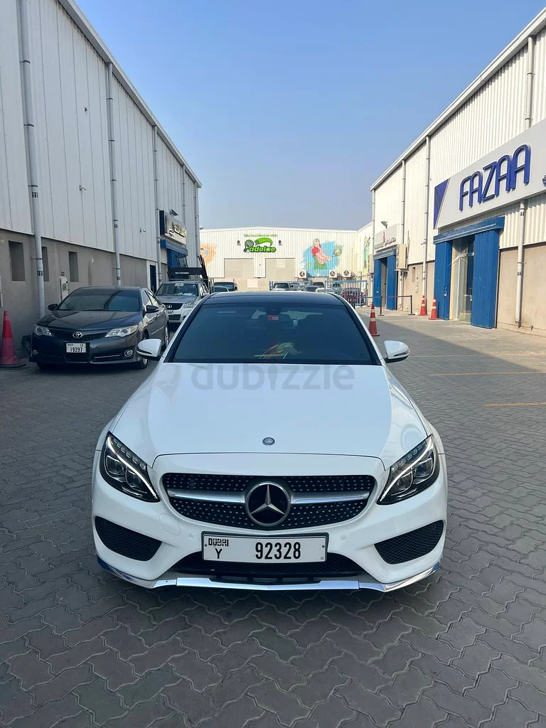 Mercedes c200 Clean and nice63613133880706111