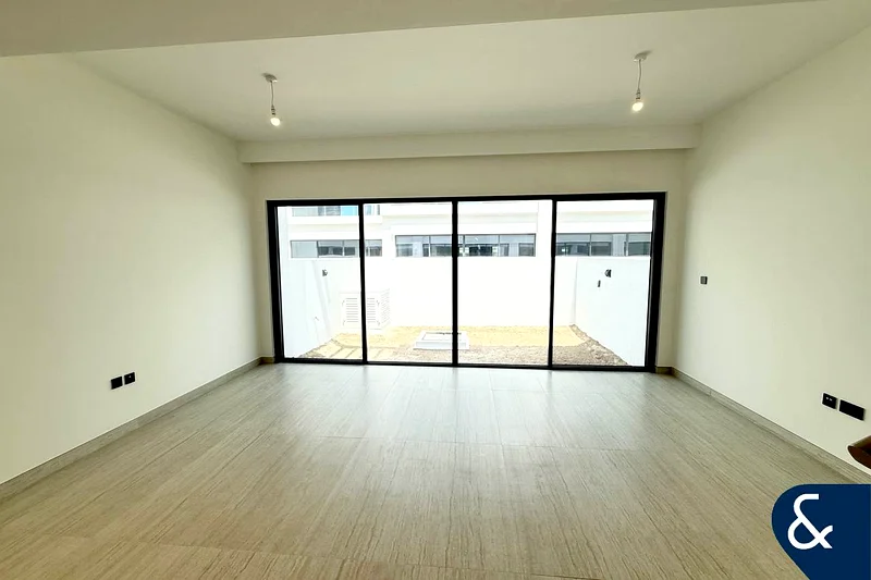 مطبخ مجهز جديد كليًا | غير مفروش63725914109315113