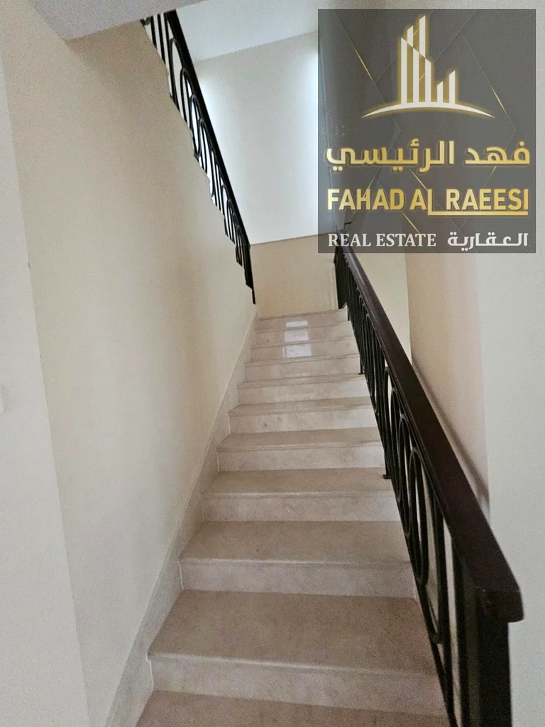 فيلا من 3 غرف نوم رئيسية للإيجار في الجرف 2 – عجمان63714929239298114