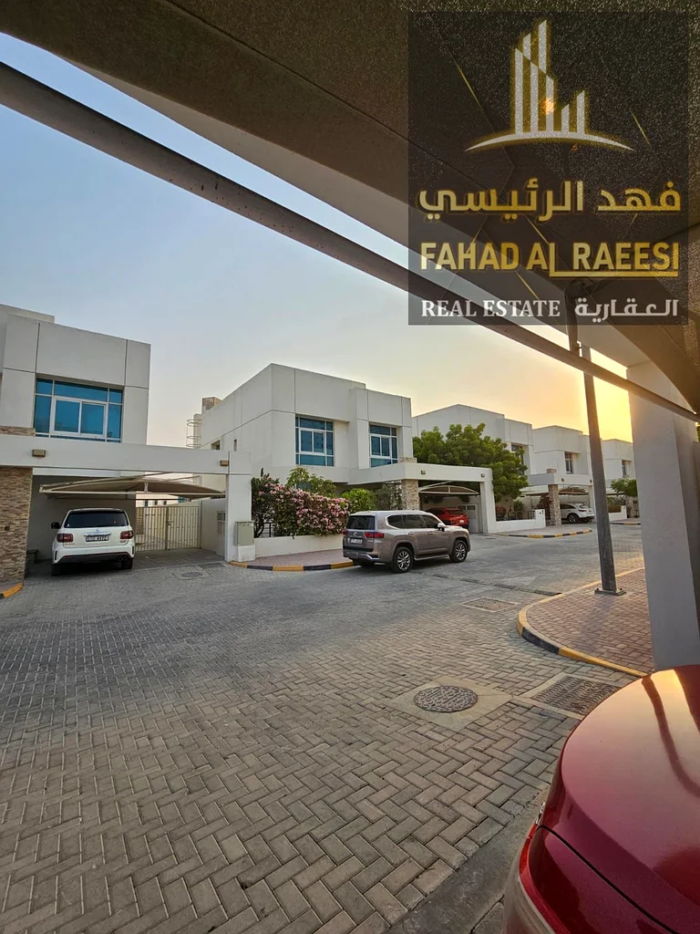 فيلا من 3 غرف نوم رئيسية للإيجار في الجرف 2 – عجمان63714929239298112