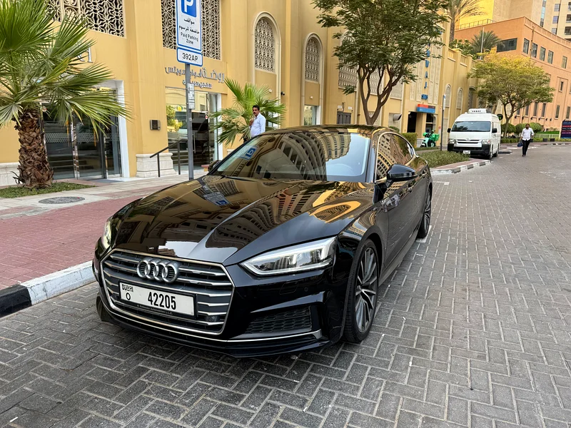 أودي A5 سبورتباك 4 أبواب - مالك واحد من ألب نابودا أوتو63612080240643111