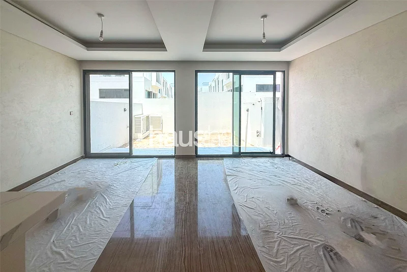 Single Row | Vacant | Ready | Golf Community63971678854531112