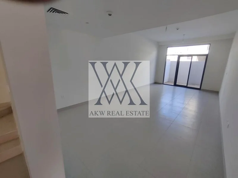 مساحة واسعة | جديدة بالكامل | وحدة مشرقة63751304097409114