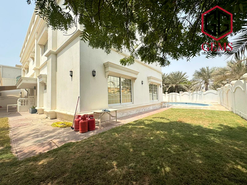 فيلا منفصلة بالكامل | مسبح خاص | مساحة كبيرة | حديقة63724696498691112