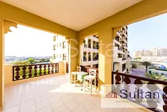 Lovely Upgraded 2 Bed Marina view Near To Beach