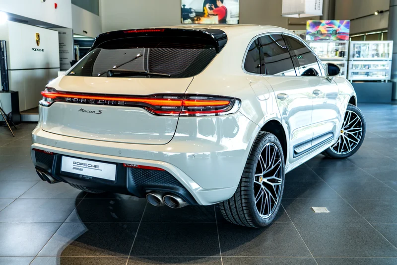 Porsche Macan S REF# USD6259 2 Yrs Warranty / 5 Yrs Service Package63612075029122111