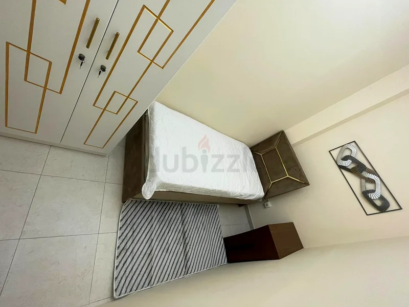 IMMEDIATE move in. For single Executive63624879763202111