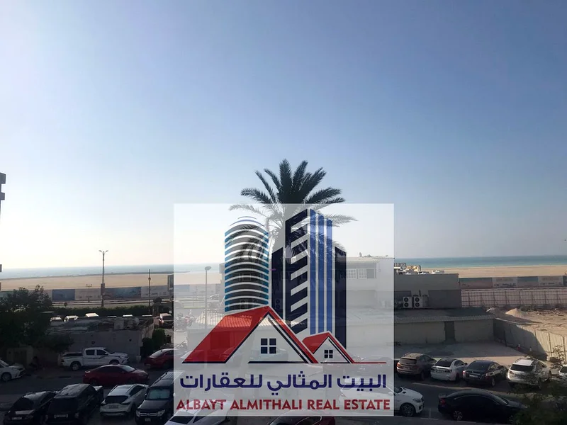 دفعة شهرية بدون شيكات. مع شرفة وإطلالة على البحر. شقة غرفة نوم واحدة للإيجار الشهري - كورنيش عجمان.63810438952834112