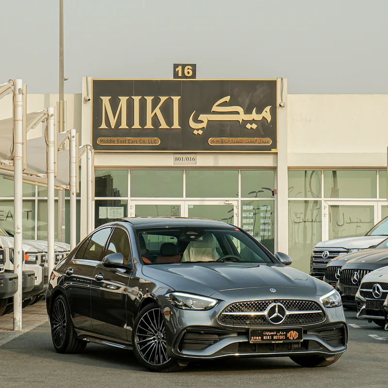 Mercedes C200 PREMIUM || 5 YRS / 105,000 KM , DEALER WARRANTY || 202563613134248706114