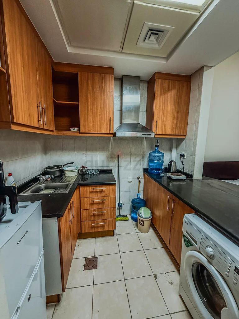Sharing Studio apartment with a single roommate for rent (Male only | All bills inclusive)63797699652995113