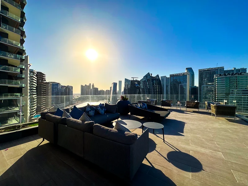 Luxury 1BR in 15 Northside Tower with Canal View63836086986371111