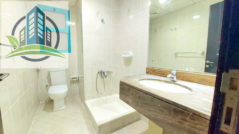 Spacious 2 BR Flat--Rent 68K - Close To Metro Stadium63755996436738114