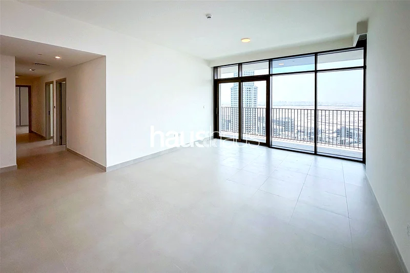 Penthouse Floor | Brand New | Best Views64026863307138111