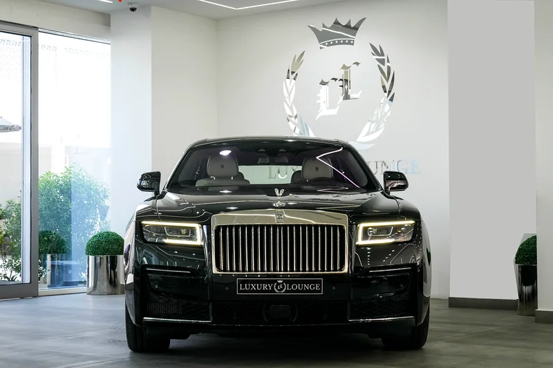ROLLS ROYCE GHOST 2024 BRAND NEW. WITH REAR ENTERTAINMENT AND STARLIGHTS63612065591170111