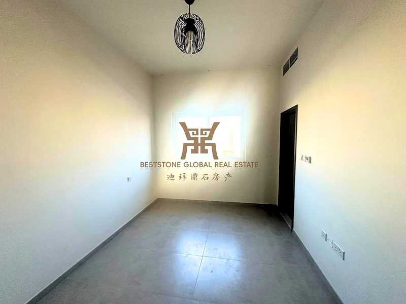 Prime Location | Huge Plot | Close to Main Exit63736241347201113