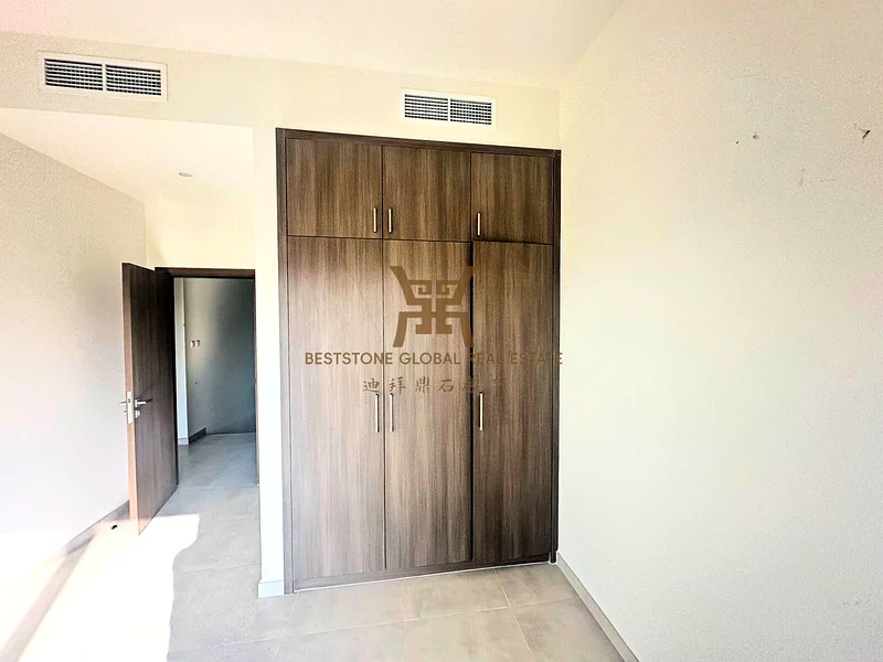 Prime Location | Huge Plot | Close to Main Exit63736241347201112