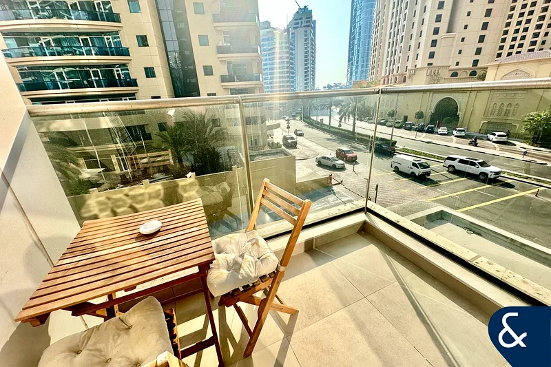 Studio | Sparkle Tower | Vacant on Transfer64037063487873111