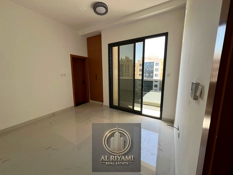 غرفة وصالة للإيجار، ساكن أول، في منطقة الحميدية، مقابل المحكمة والجامعة63709402788226110