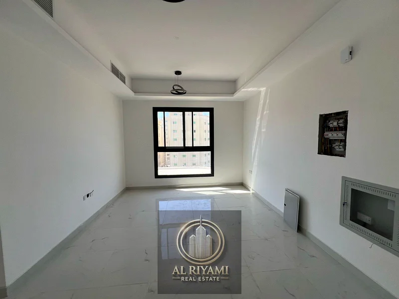 غرفة وصالة للإيجار، ساكن أول، في منطقة الحميدية، مقابل المحكمة والجامعة63709402788226112