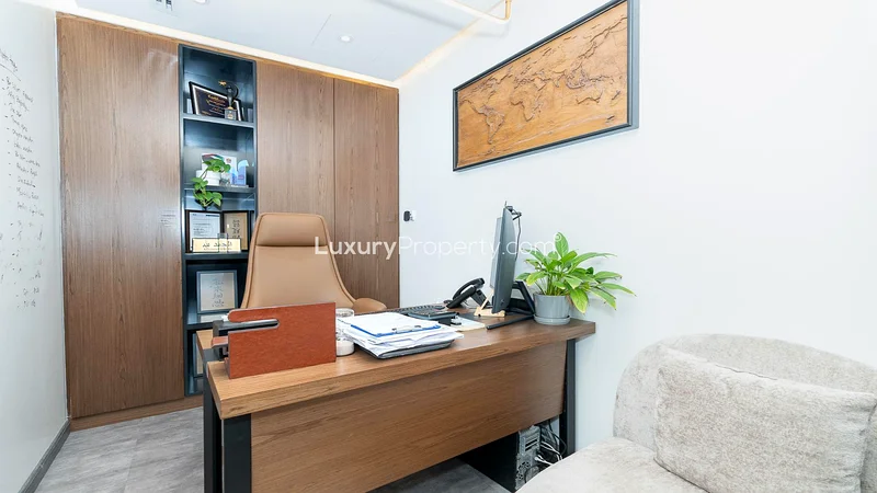 High Floor Office Space | Canal Views63826858519937111