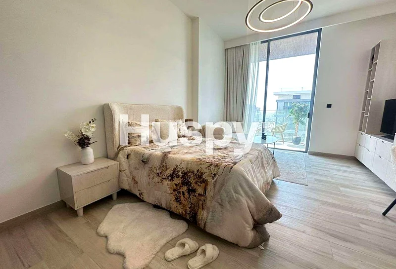 شاغرة | مؤثثة بالكامل | جديدة بالكامل63753851183874110