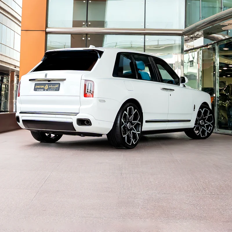 2022 ROLLS ROYCE CULLINAN  GCC SPEC DONE ONLY 13,000KM WARRANTY TILL NOVEMBER 202663612065215489111