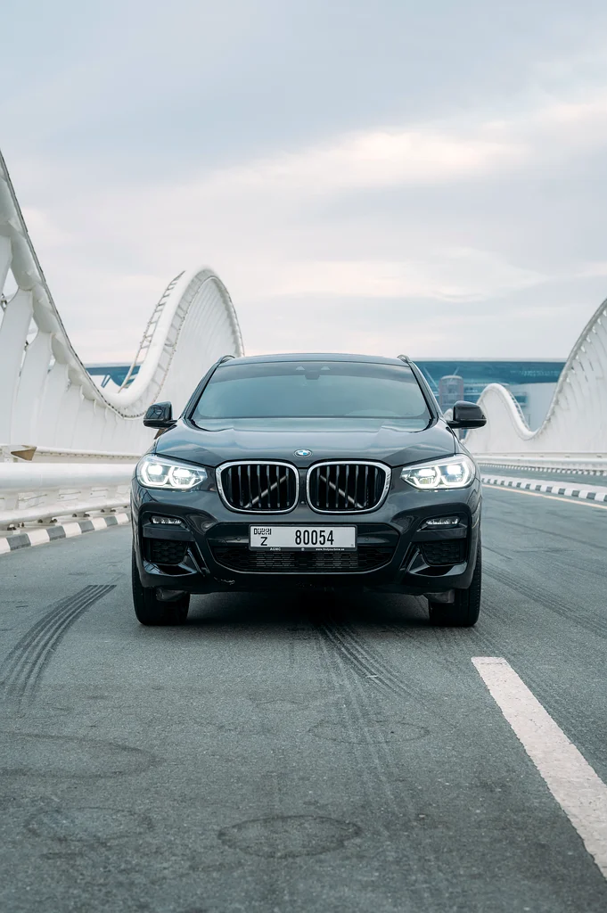 Xdrive 30i63612093253634112