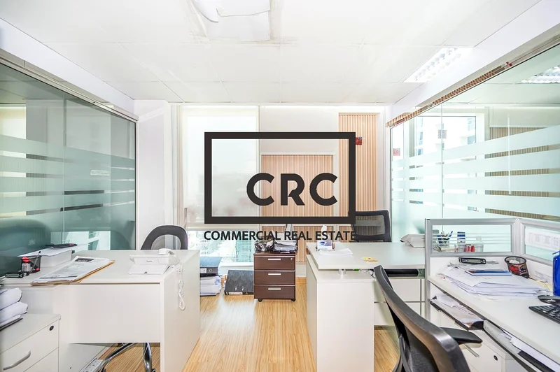 مجهز بالكامل وفارغ | طابق عالي | ترخيص DMCC63827509373569113