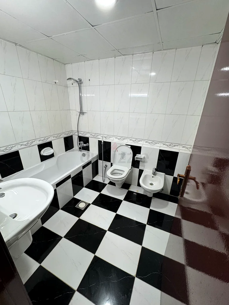 Private room available  ready to move63624810337153112