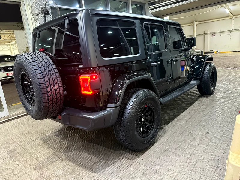 SAHARA 2024 engine V6 fully loaded clean only 9000 km63612071846403112