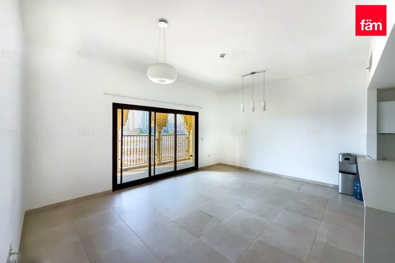 تصميم واسع | ملعب جولف | شاغر63728164464771111